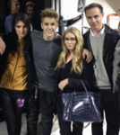 OLSENS ANONYMOUS ASHLEY OLSEN MEETS JUSTIN BIEBER BACKSTAGE CONCERT EYEGLASSES OPTICAL GLASSES THE ROW BLUE NAVY CROC TOTE BAG SMILE big